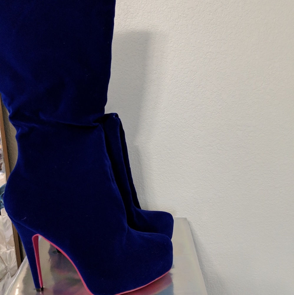 Red bottom boots - Picture 7 of 7